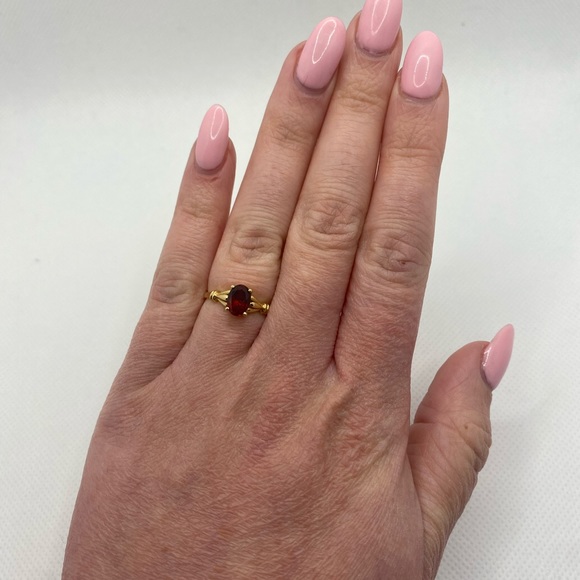 14k yellow gold Garnet ring - Picture 9 of 12